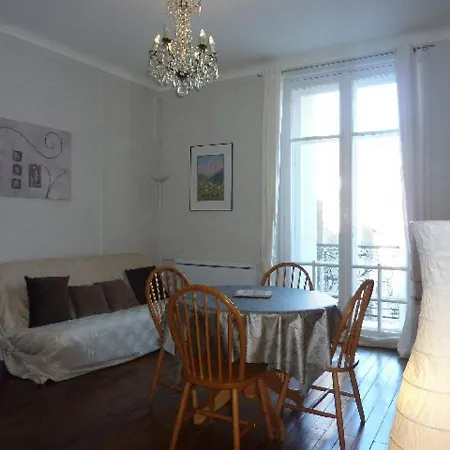 T1 Au Mont-dore, Balcon, Hyper Centre, Bien Equipe, Max 4 Pers. - Fr-1-608-38 Apartment Le Mont-Dore